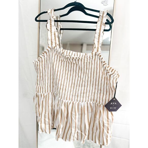 Ava Viv top NWT   - Picture 4 of 4
